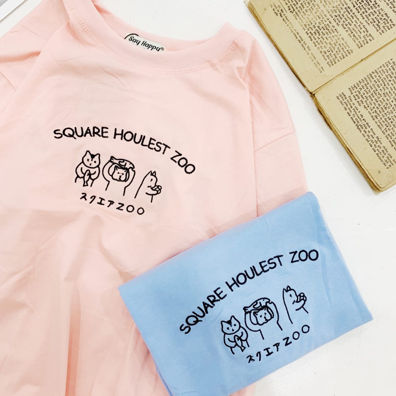 Áo thun tay lỡ Square Houlest Zoo Say Happy