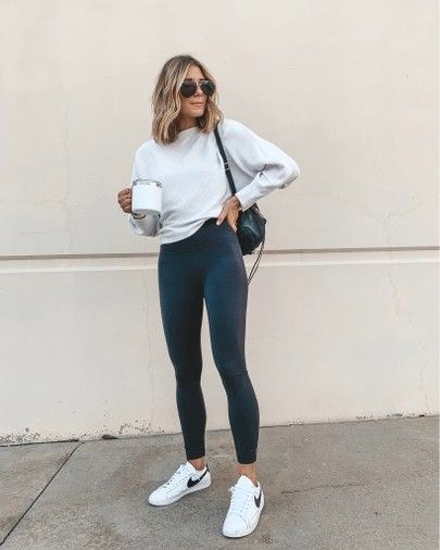 Phối legging và áo thun
