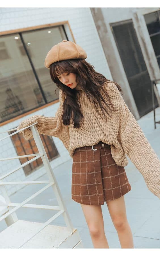 Lên đồ len nâu đi Đà Lạt với street style ấm áp