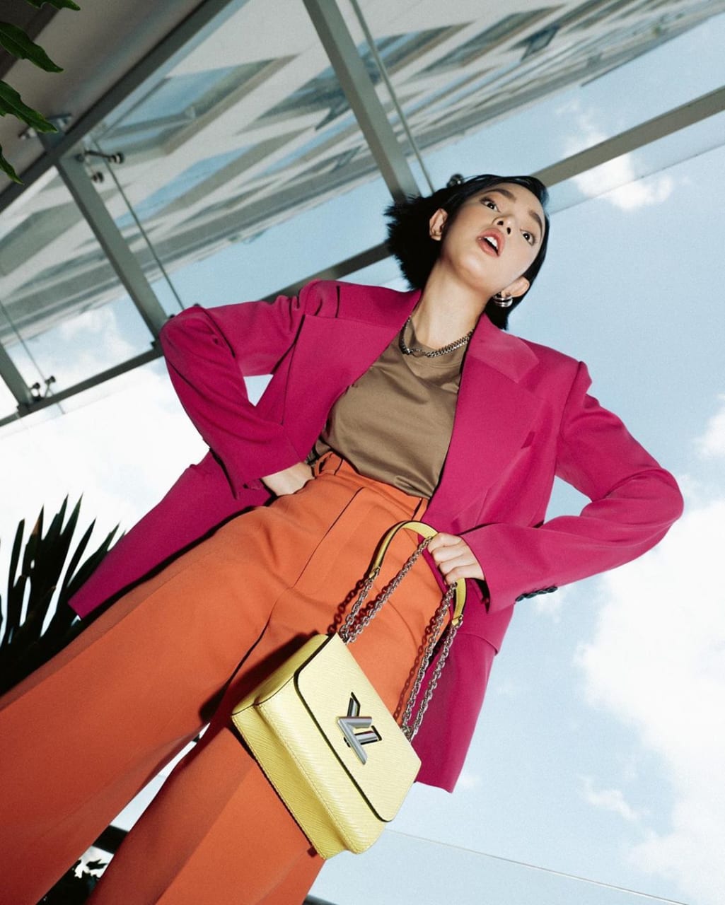 Châu Bùi thường diện hàng hiệu như LV trong các sự kiện