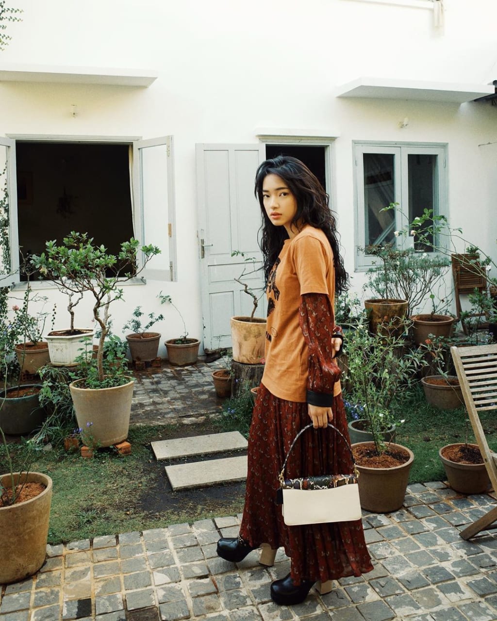 Sắc trầm mộc mạc của Châu Bùi