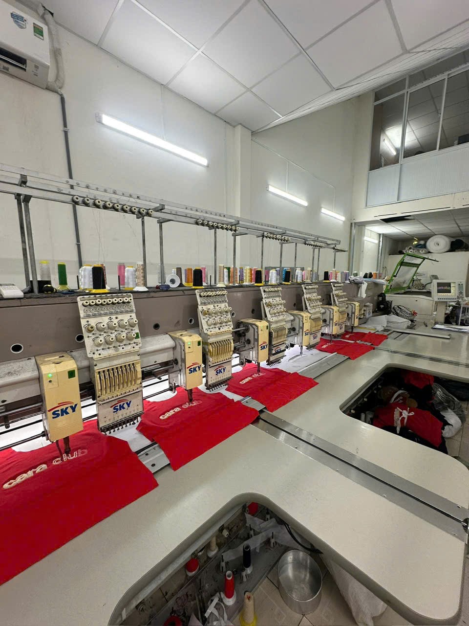 Quy trình in thêu – đóng gói tại xưởng may áo thun TPHCM