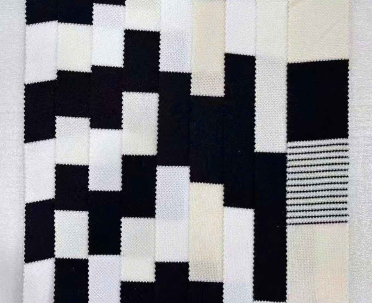 Bảng vải sọc xưởng áo thun say happy