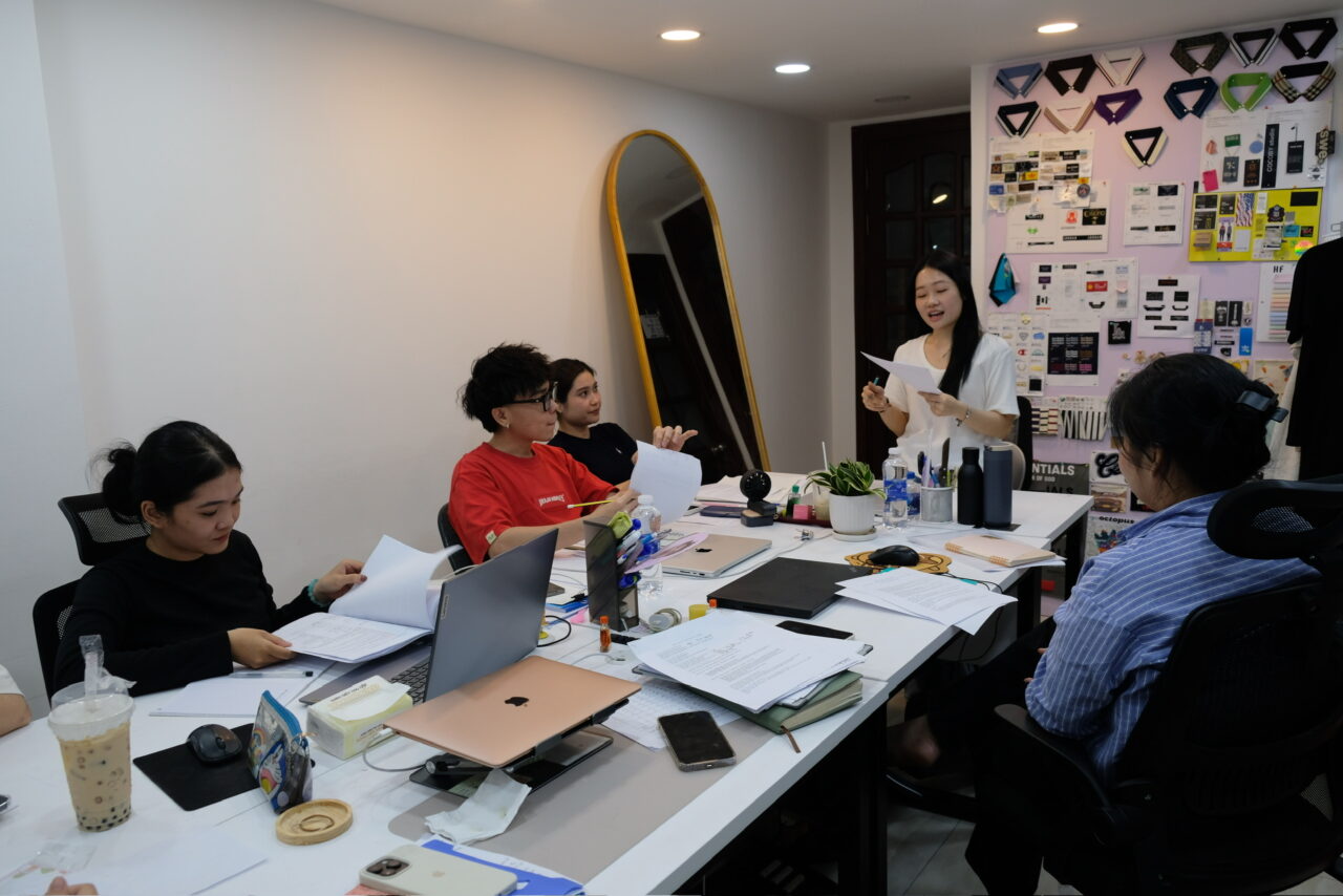 tổng kết 2025 xưởng áo thun say happy