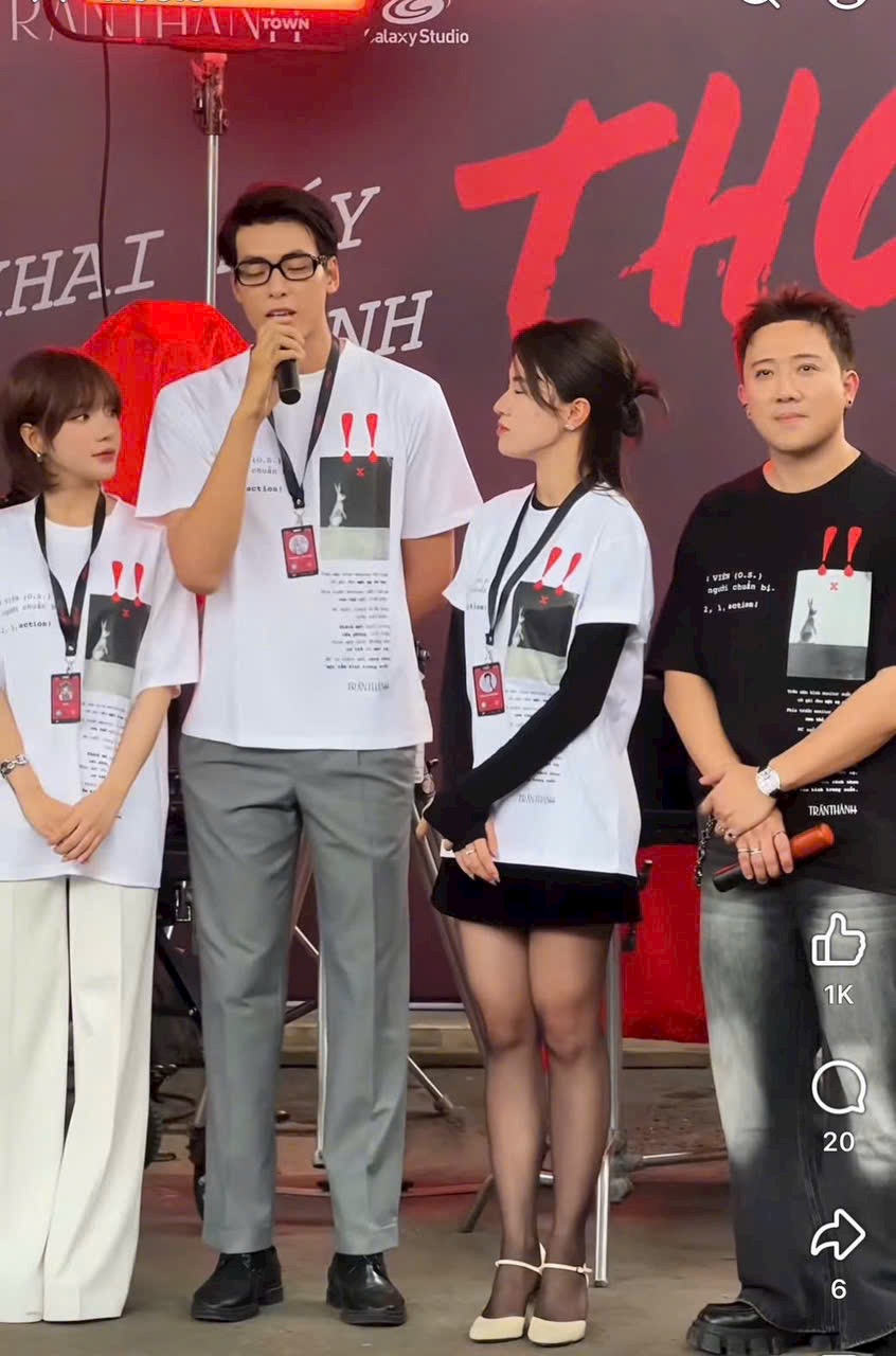 Say Happy sản xuất áo thun cho đoàn phim Thỏ Ơi của Trấn Thành