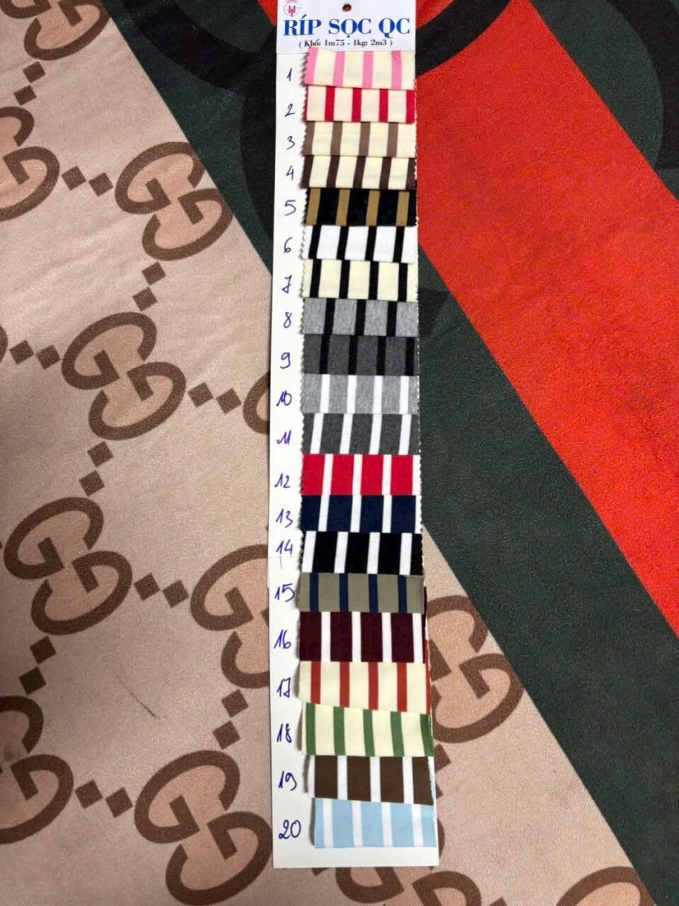 sản xuất áo thun sọc tại xưởng may Say Happy tphcm với form boxy local brand